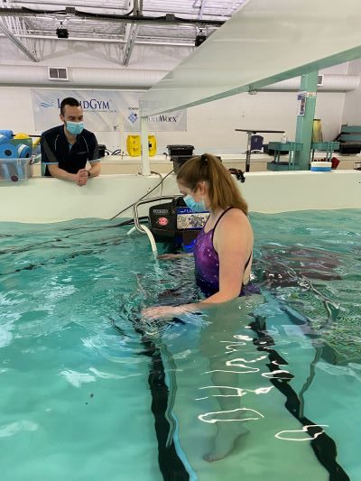 Walking on the underwater treadmill