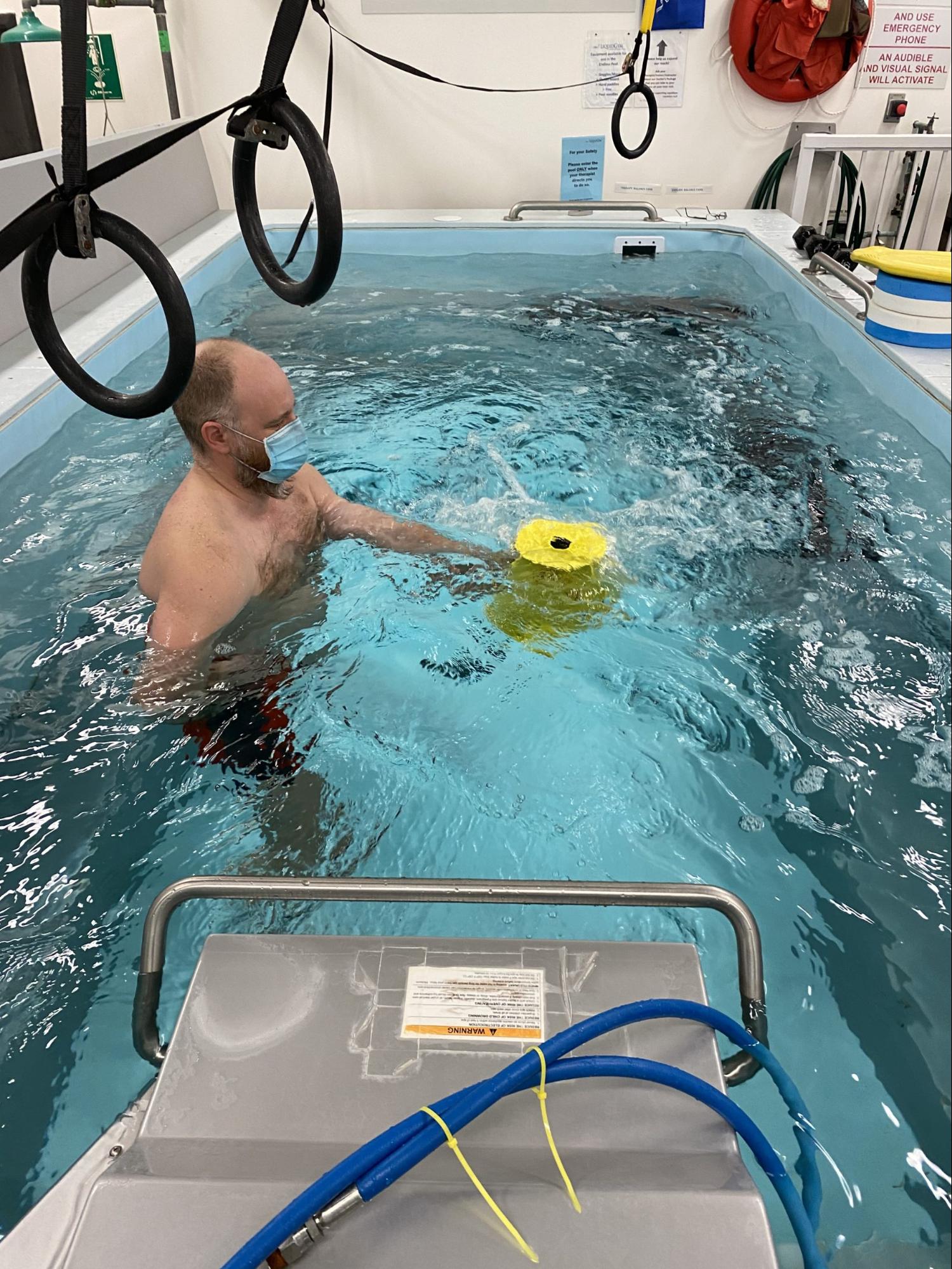 Balance training against water resistance
