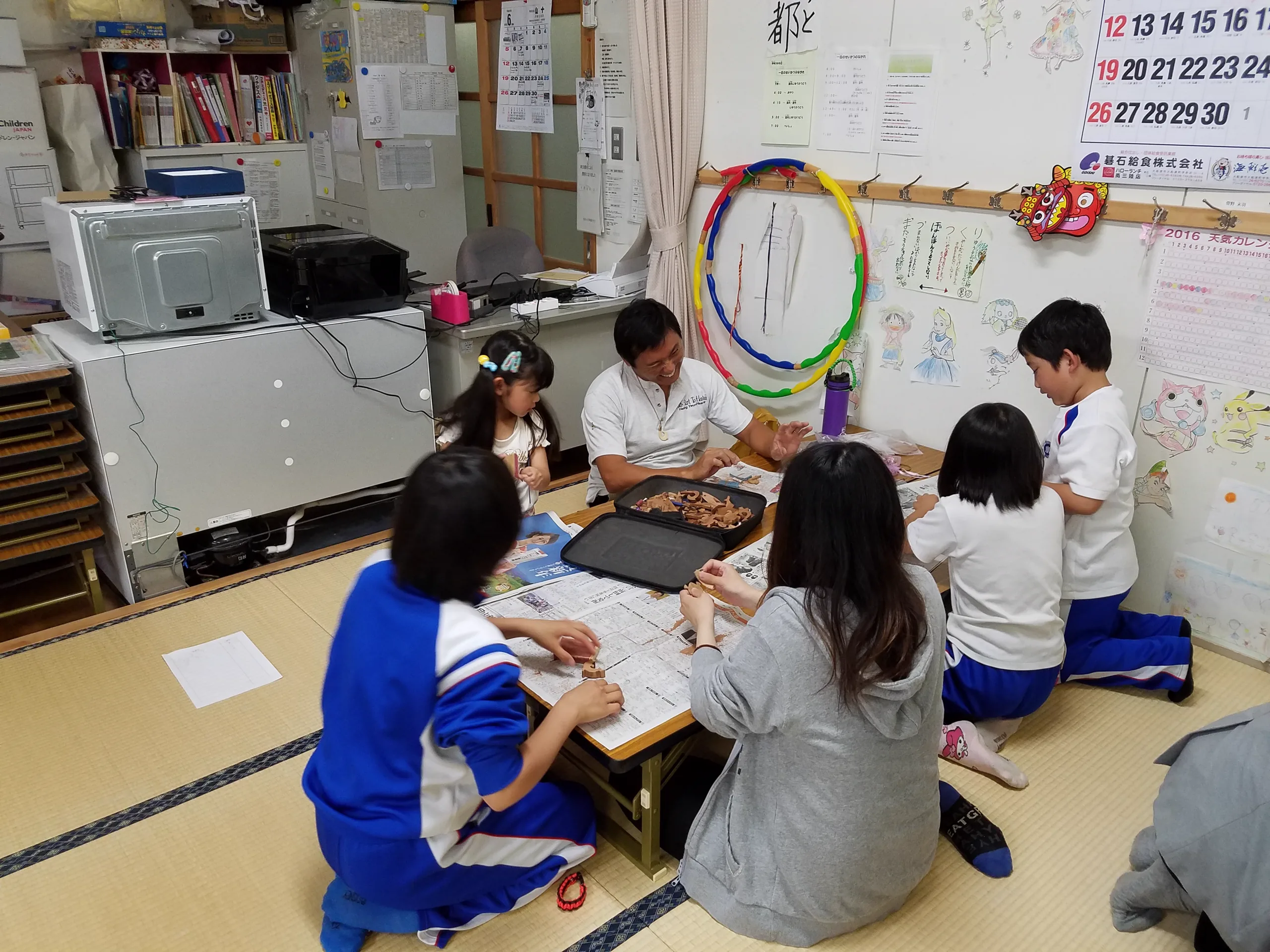 Hiro with children